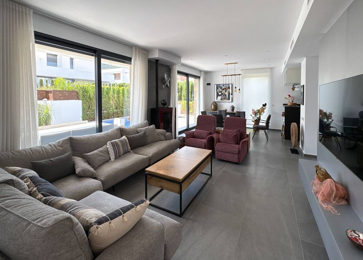 Bestaand - Villa - Denia