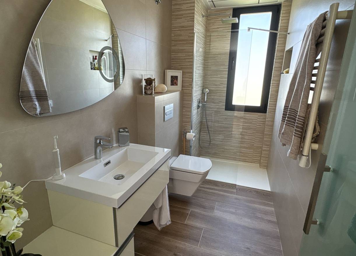 Bestaand - Villa - Denia