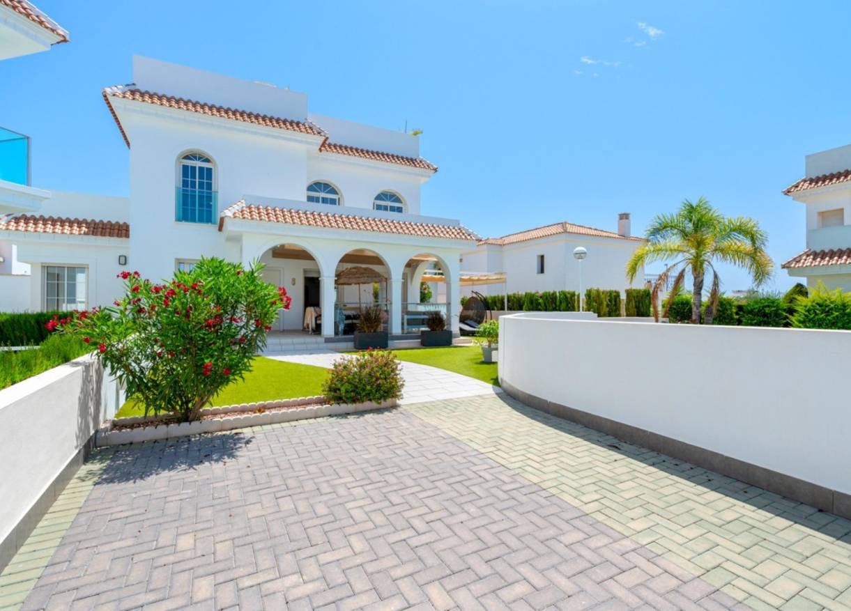 Bestaand - Villa - Ciudad Quesada - Doña Pepa