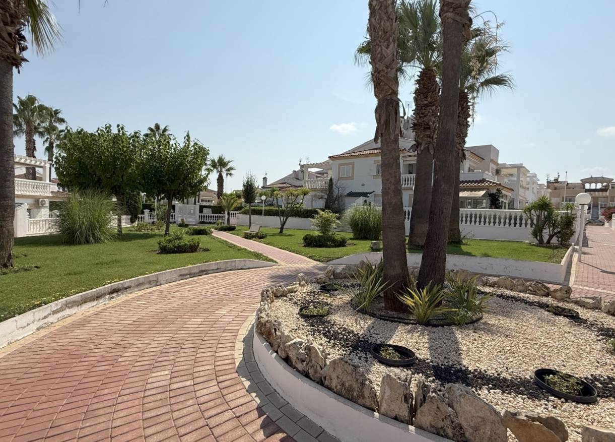 Bestaand - Appartement - Orihuela Costa - La Zenia