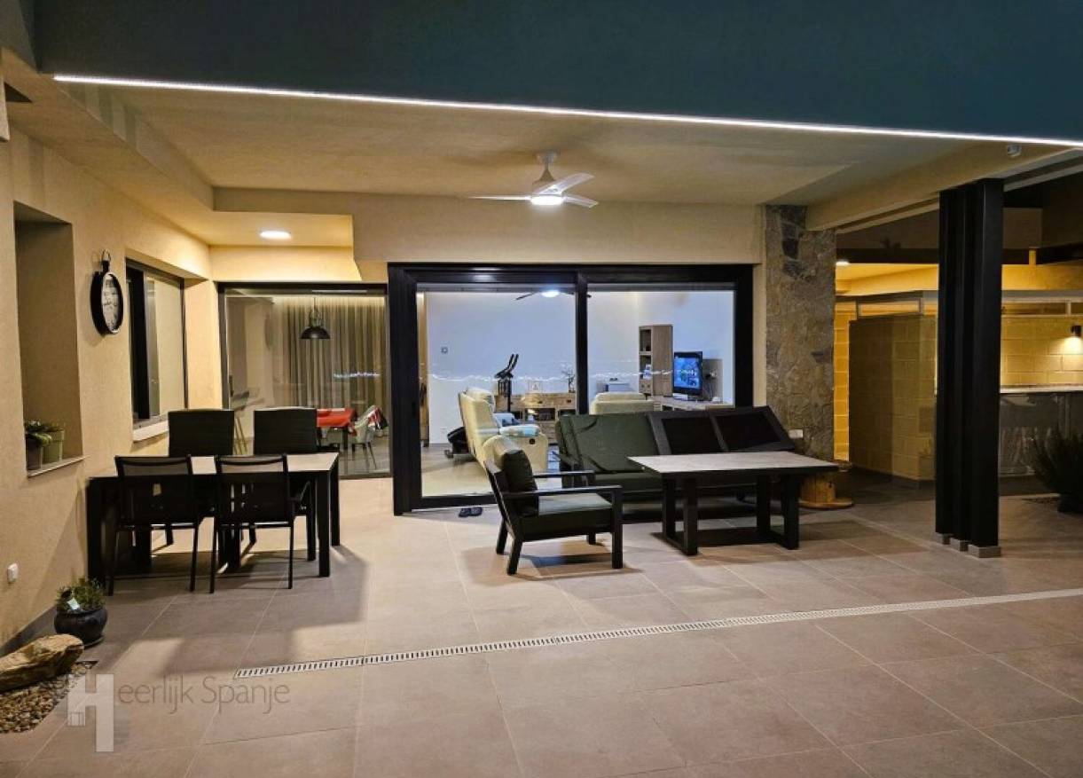 Bestaand - Villa - Baños y mendigo - Murcia