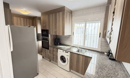 Bestaand - Townhouse / Semi-detached - Orihuela Costa - La Zenia