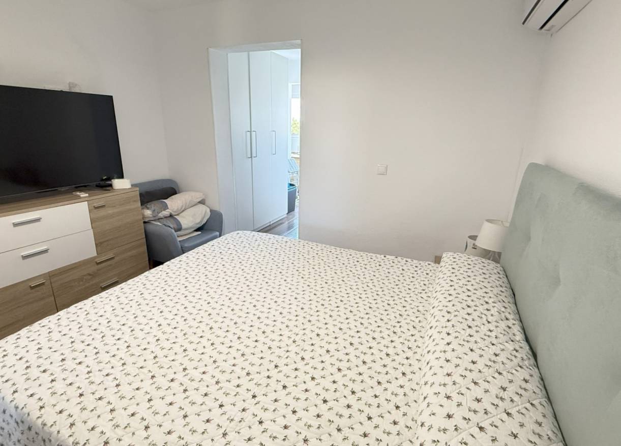 Bestaand - Townhouse / Semi-detached - Orihuela Costa - La Zenia