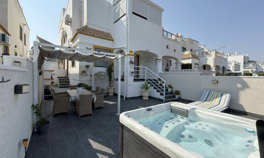 Bestaand - Townhouse / Semi-detached - Orihuela Costa - La Zenia