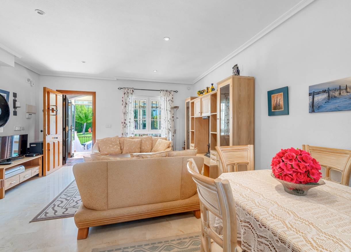 Bestaand - Townhouse / Semi-detached - Orihuela Costa - Los Dolses