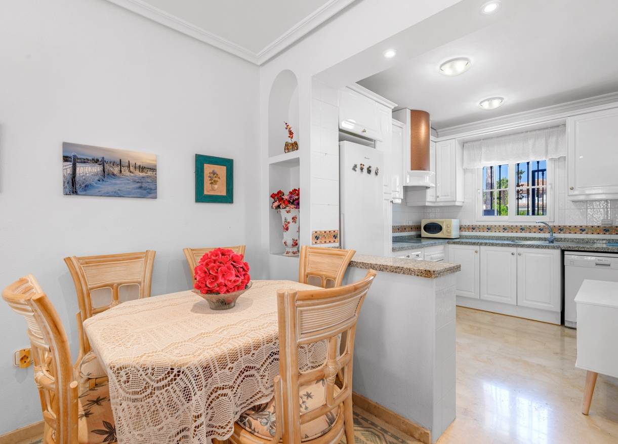 Bestaand - Townhouse / Semi-detached - Orihuela Costa - Los Dolses
