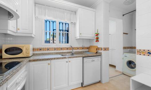 Bestaand - Townhouse / Semi-detached - Orihuela Costa - Los Dolses