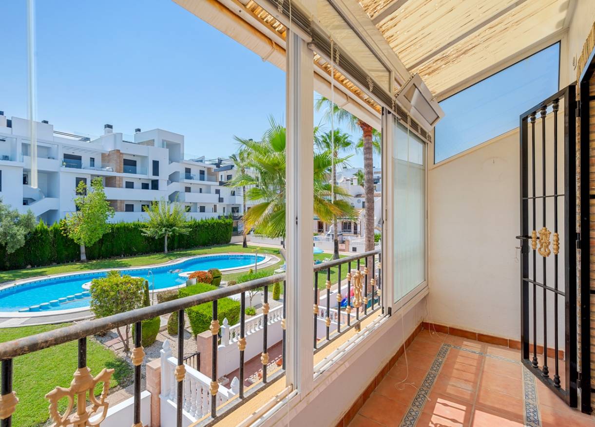 Bestaand - Townhouse / Semi-detached - Orihuela Costa - Los Dolses