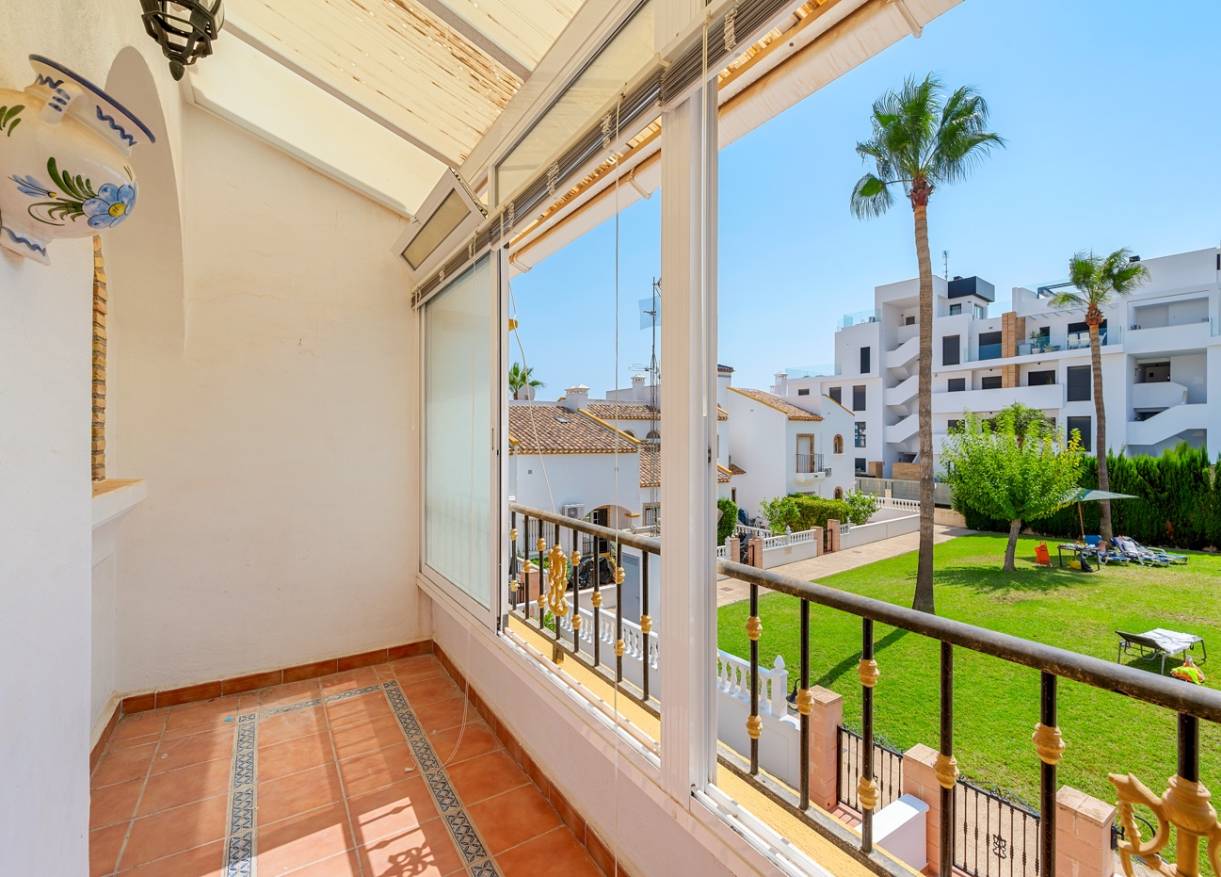 Bestaand - Townhouse / Semi-detached - Orihuela Costa - Los Dolses