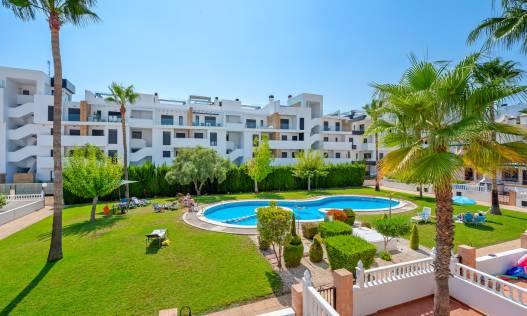 Bestaand - Townhouse / Semi-detached - Orihuela Costa - Los Dolses