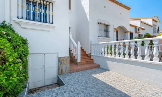 Bestaand - Townhouse / Semi-detached - Orihuela Costa - Los Dolses