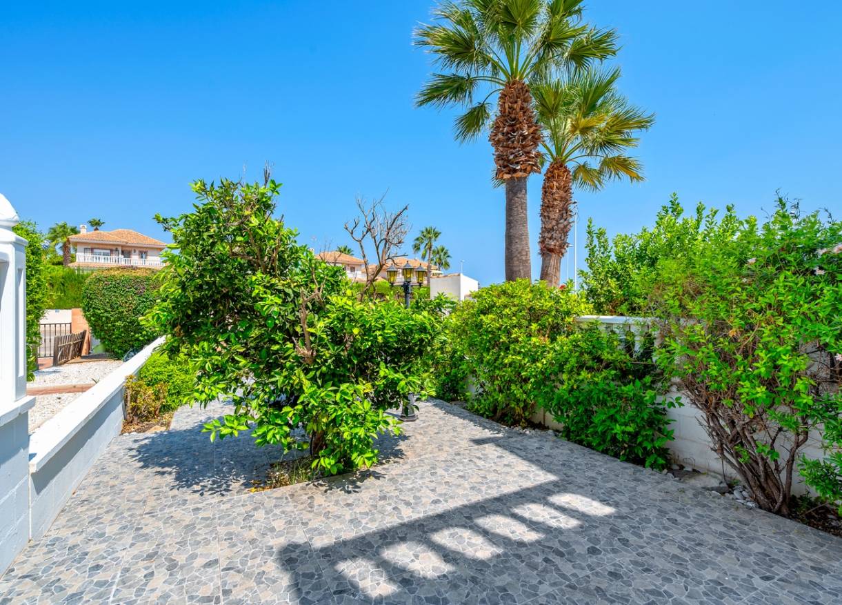 Bestaand - Townhouse / Semi-detached - Orihuela Costa - Los Dolses