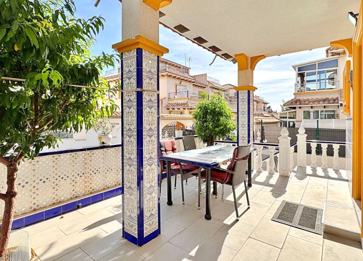 Bestaand - Townhouse / Semi-detached - Orihuela Costa - La Campana