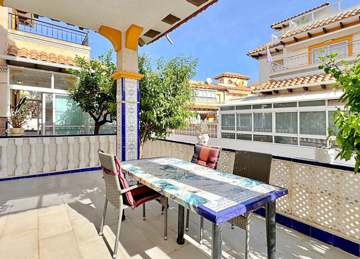 Bestaand - Townhouse / Semi-detached - Orihuela Costa - La Campana