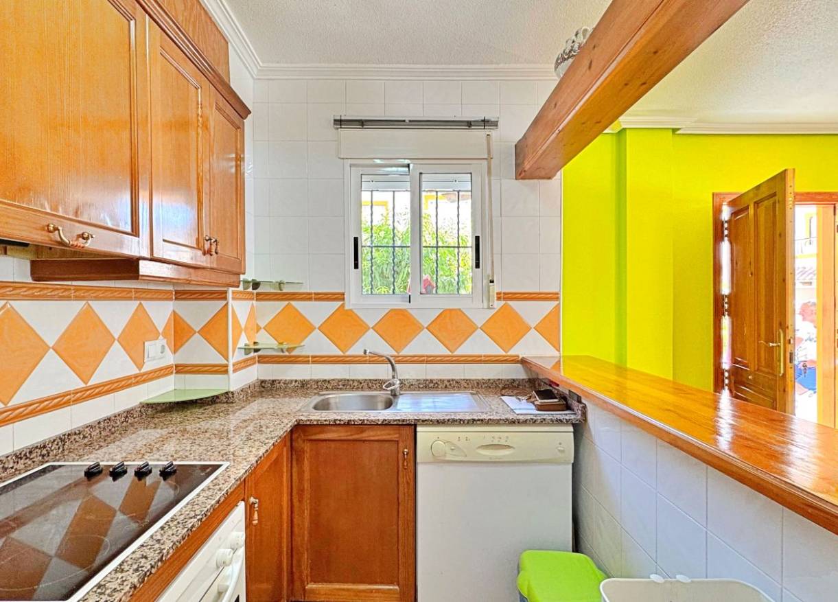 Bestaand - Townhouse / Semi-detached - Orihuela Costa - La Campana