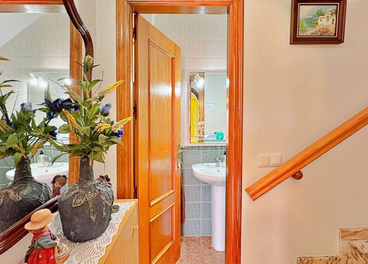 Bestaand - Townhouse / Semi-detached - Orihuela Costa - La Campana