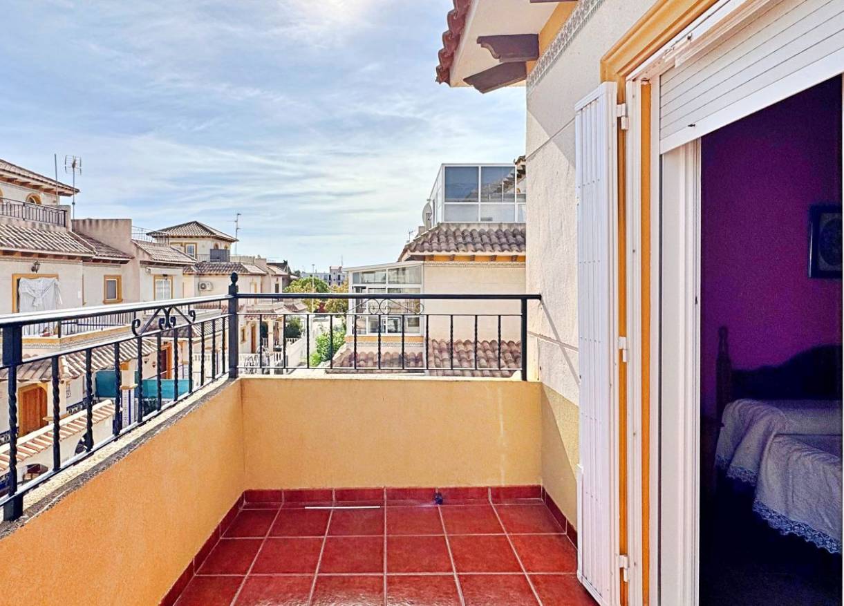 Bestaand - Townhouse / Semi-detached - Orihuela Costa - La Campana