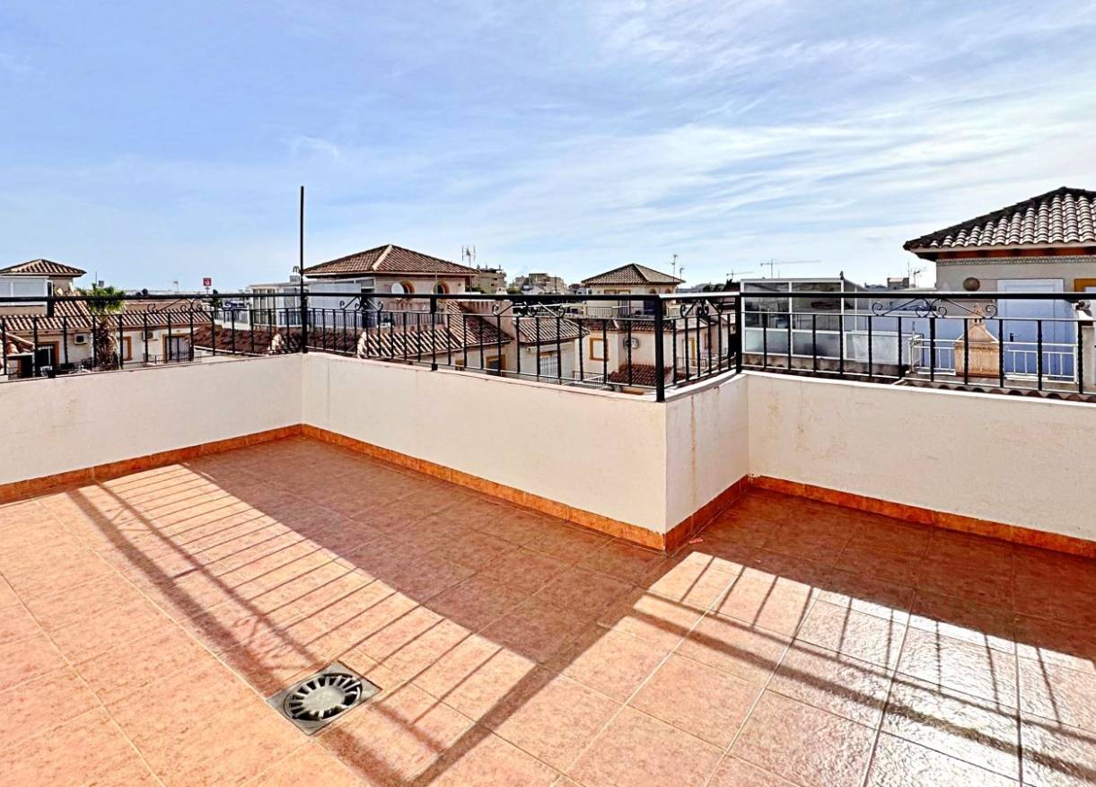 Bestaand - Townhouse / Semi-detached - Orihuela Costa - La Campana