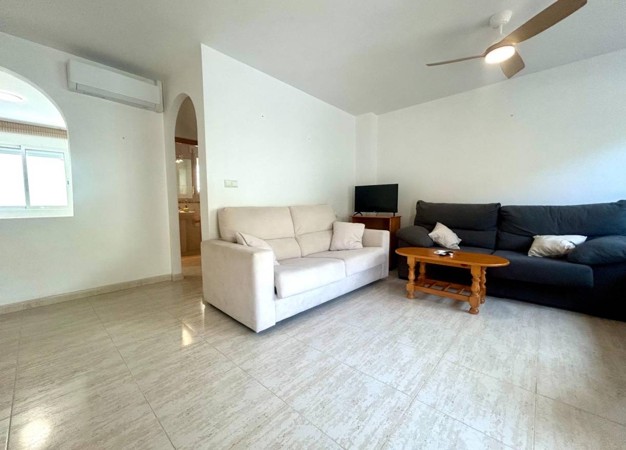 Bestaand - Townhouse / Semi-detached - Orihuela Costa - Campoamor