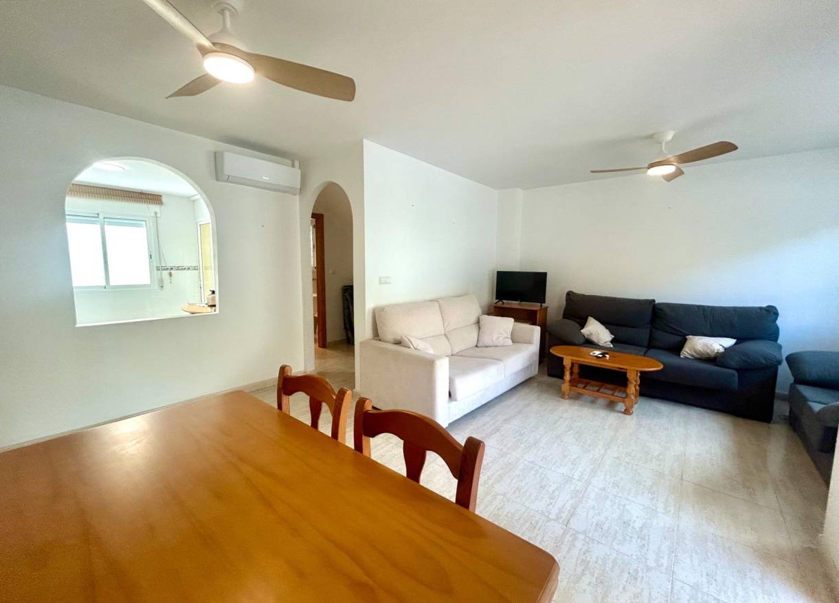 Bestaand - Townhouse / Semi-detached - Orihuela Costa - Campoamor