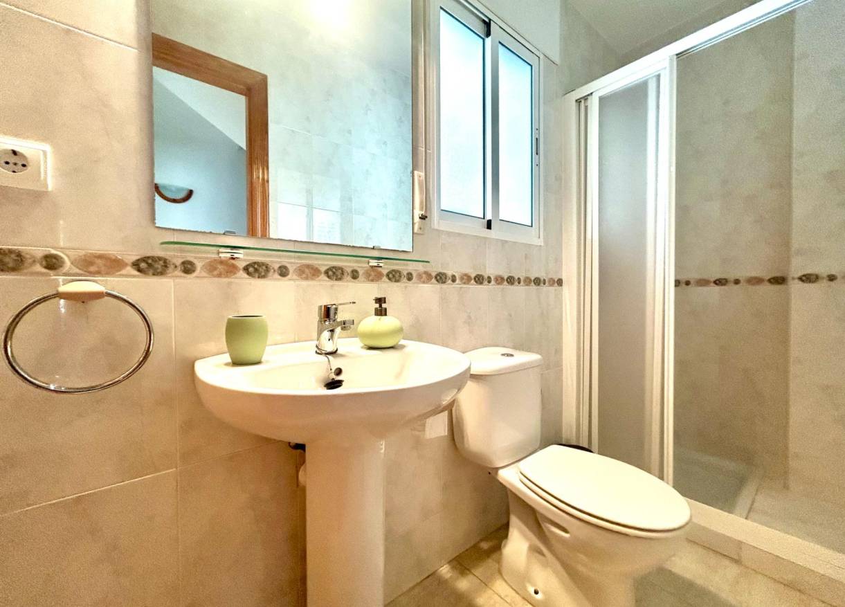 Bestaand - Townhouse / Semi-detached - Orihuela Costa - Campoamor