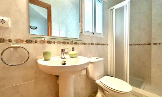 Bestaand - Townhouse / Semi-detached - Orihuela Costa - Campoamor