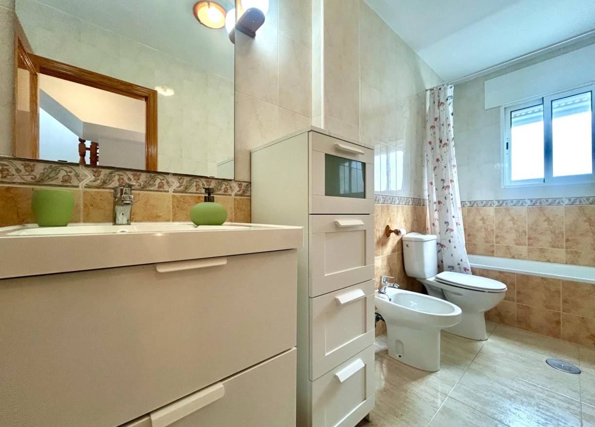 Bestaand - Townhouse / Semi-detached - Orihuela Costa - Campoamor