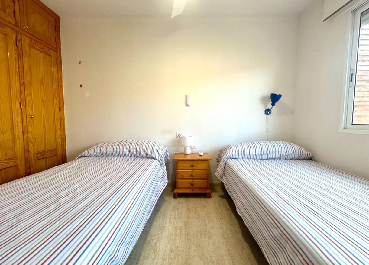 Bestaand - Townhouse / Semi-detached - Orihuela Costa - Campoamor