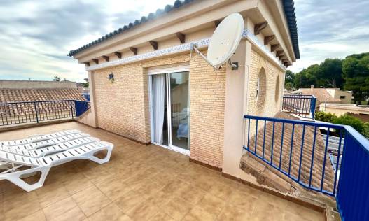 Bestaand - Townhouse / Semi-detached - Orihuela Costa - Campoamor