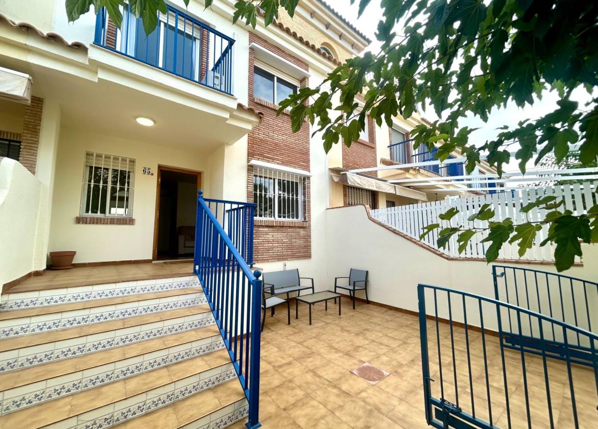 Bestaand - Townhouse / Semi-detached - Orihuela Costa - Campoamor