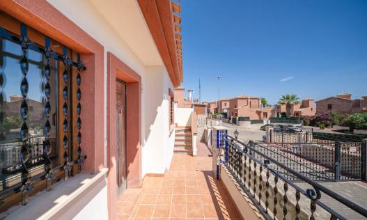 Bestaand - Townhouse / Semi-detached - San Miguel de Salinas - San Miguel
