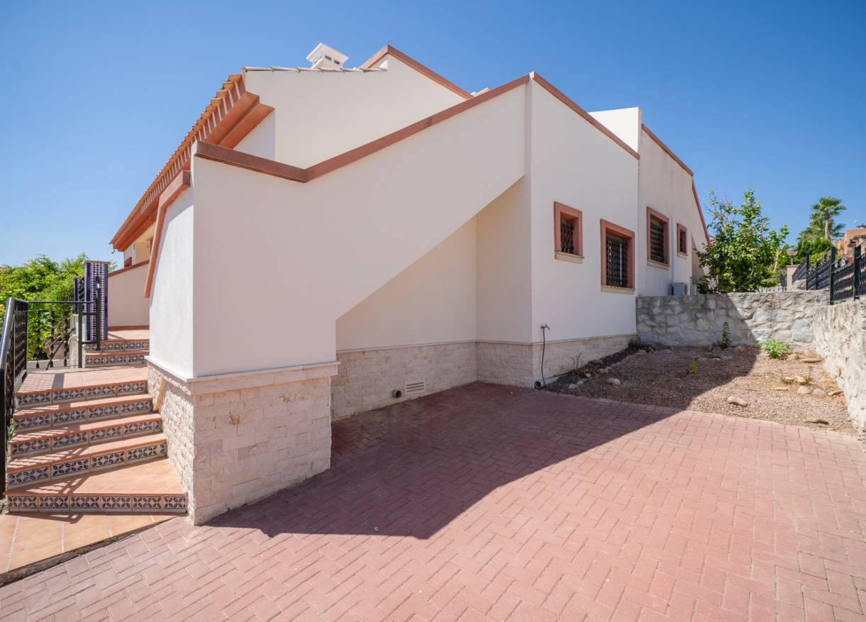 Bestaand - Townhouse / Semi-detached - San Miguel de Salinas - San Miguel