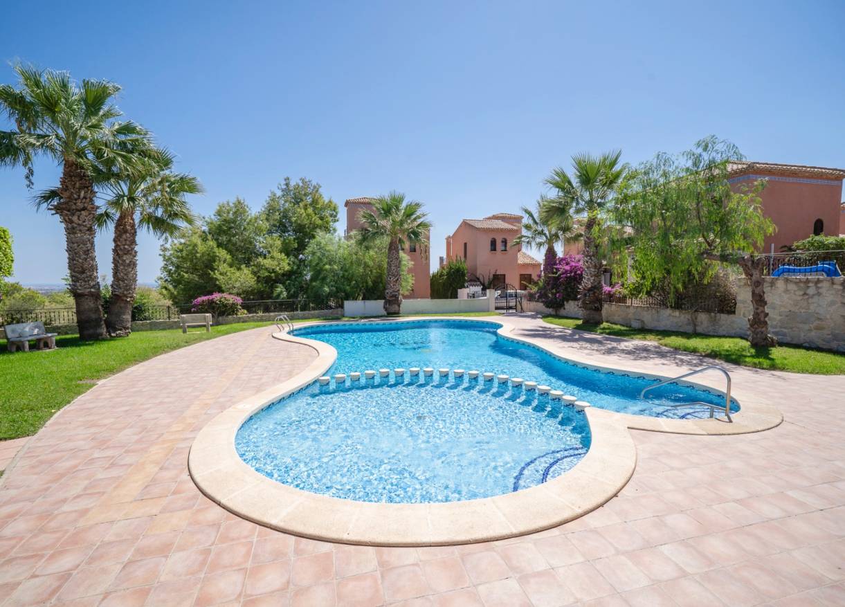 Bestaand - Townhouse / Semi-detached - San Miguel de Salinas - San Miguel