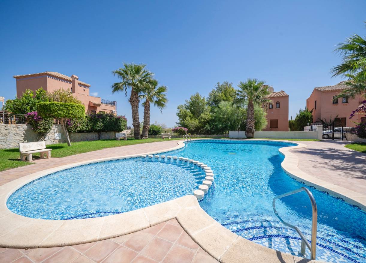 Bestaand - Townhouse / Semi-detached - San Miguel de Salinas - San Miguel