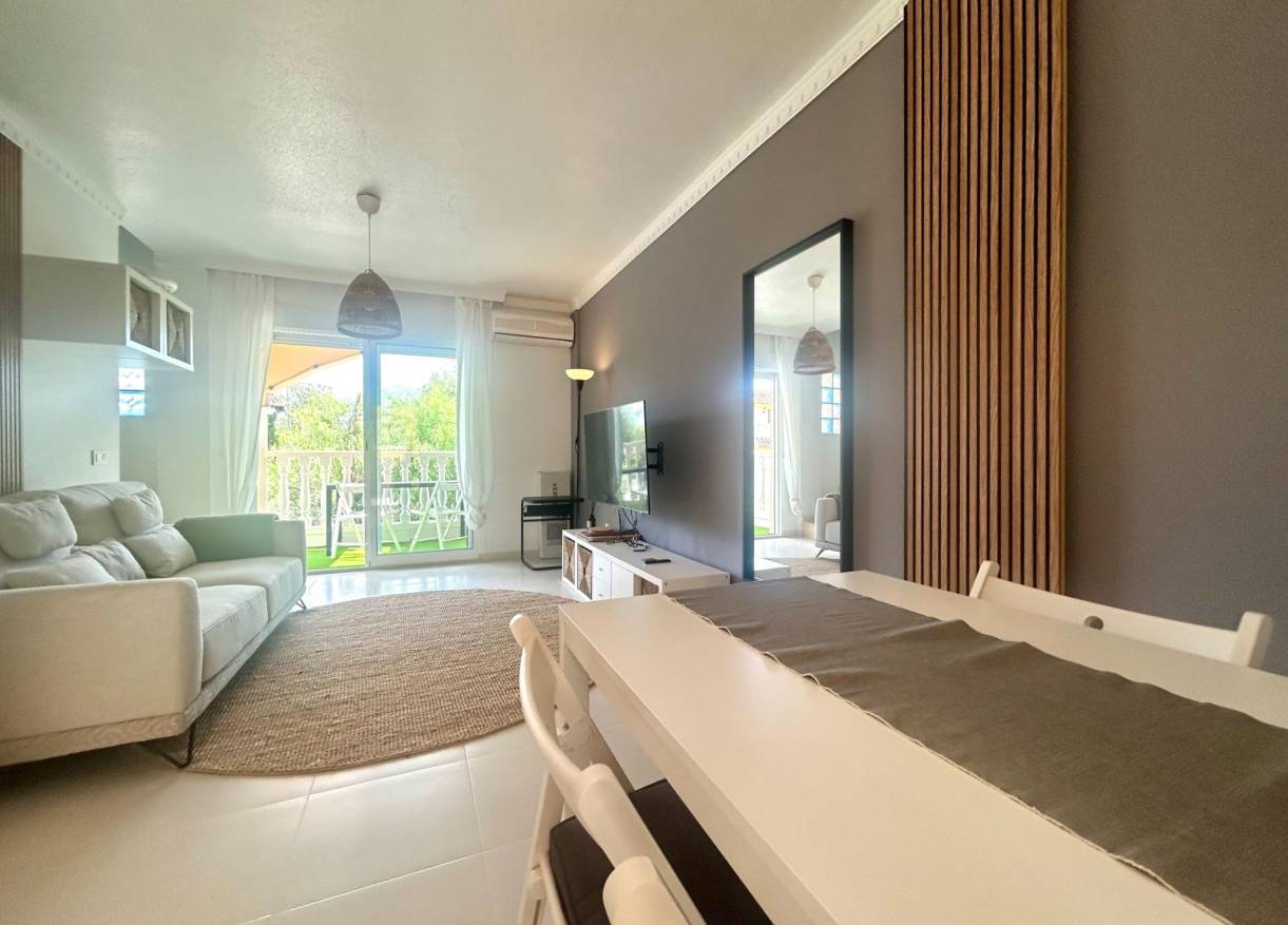 Bestaand - Townhouse / Semi-detached - Algorfa - Montemar