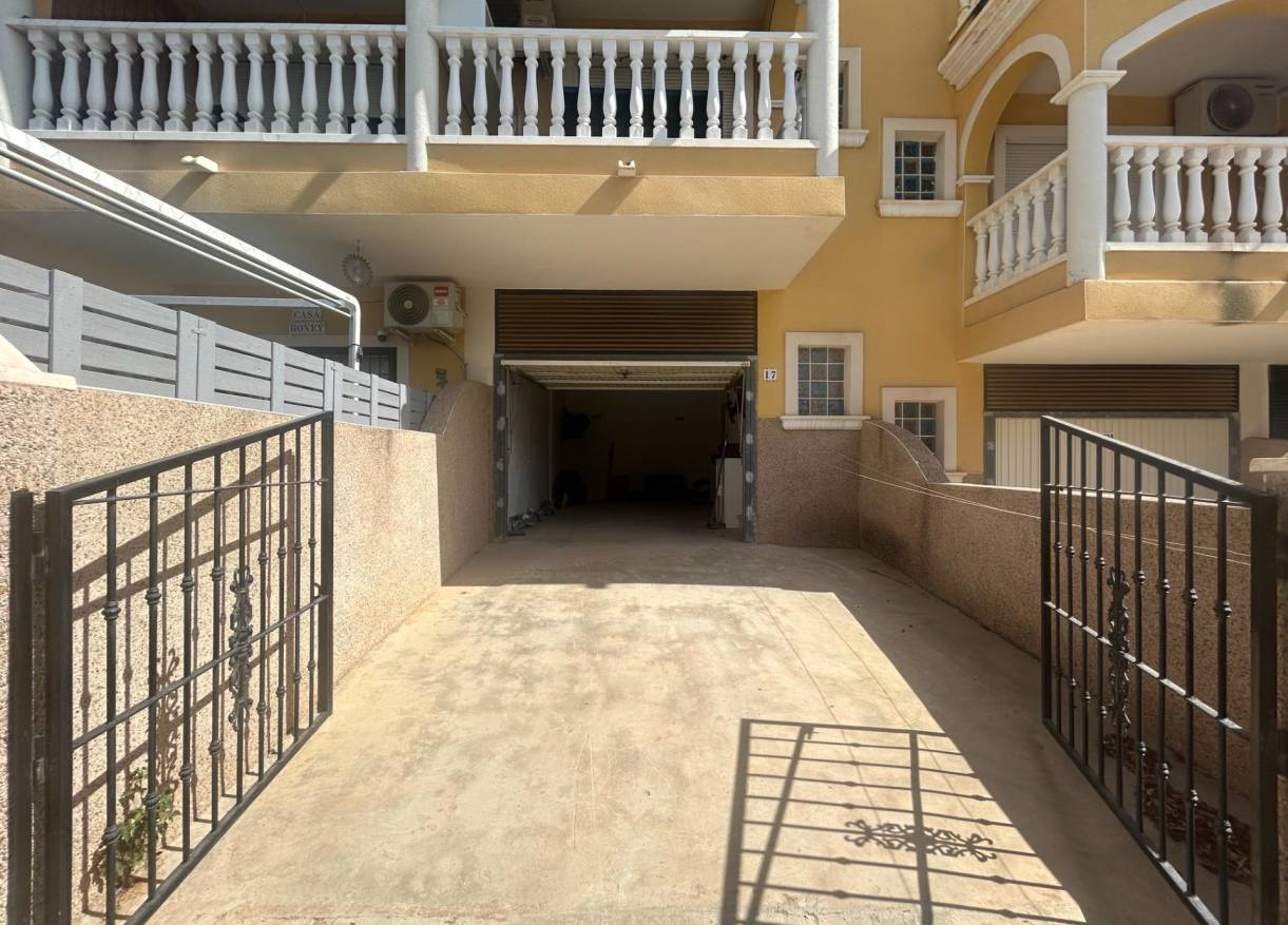 Bestaand - Townhouse / Semi-detached - Algorfa - Montemar