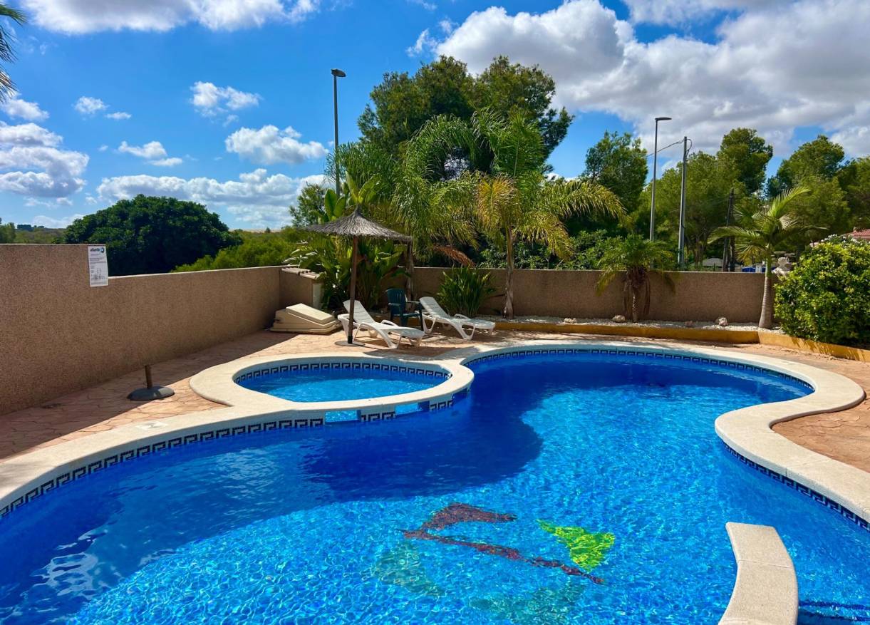 Bestaand - Townhouse / Semi-detached - Algorfa - Montemar