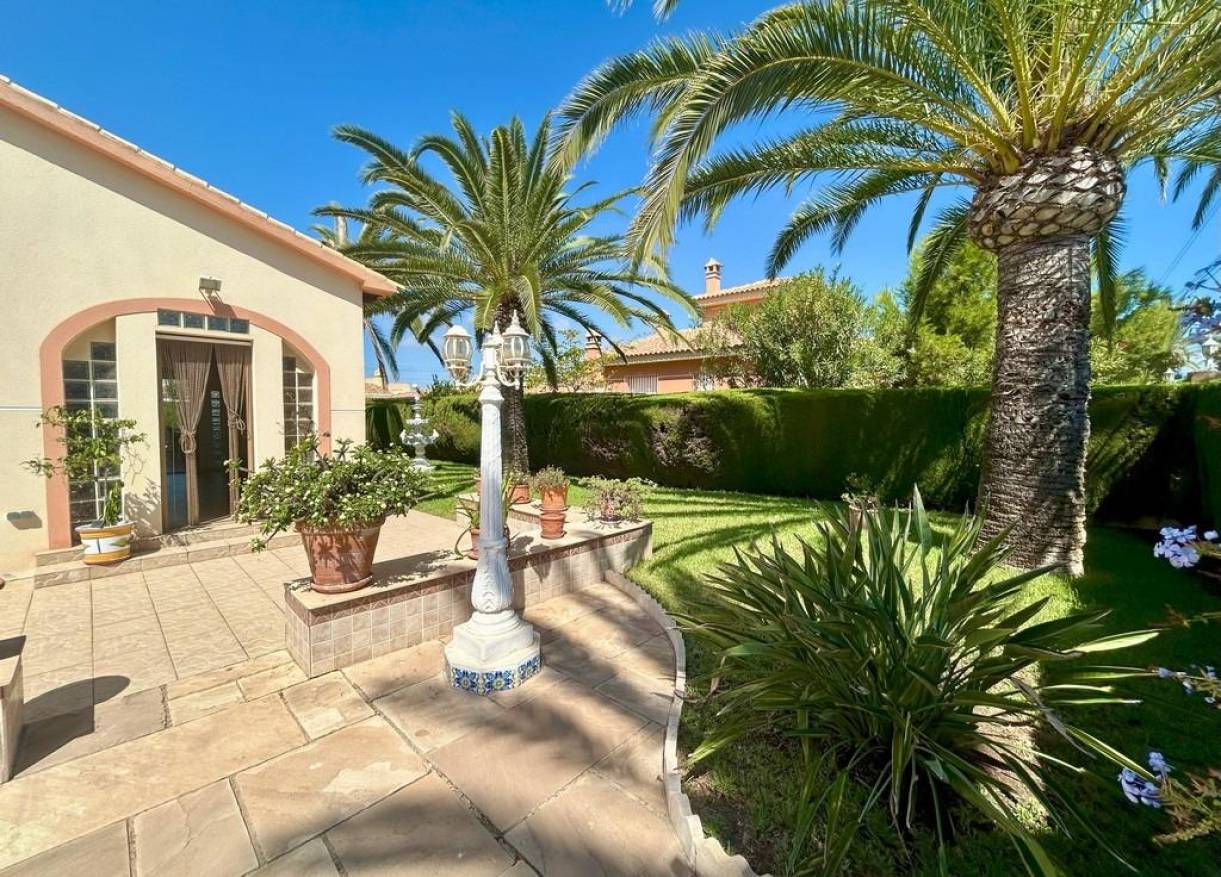 Bestaand - Villa - Orihuela Costa - Cabo Roig