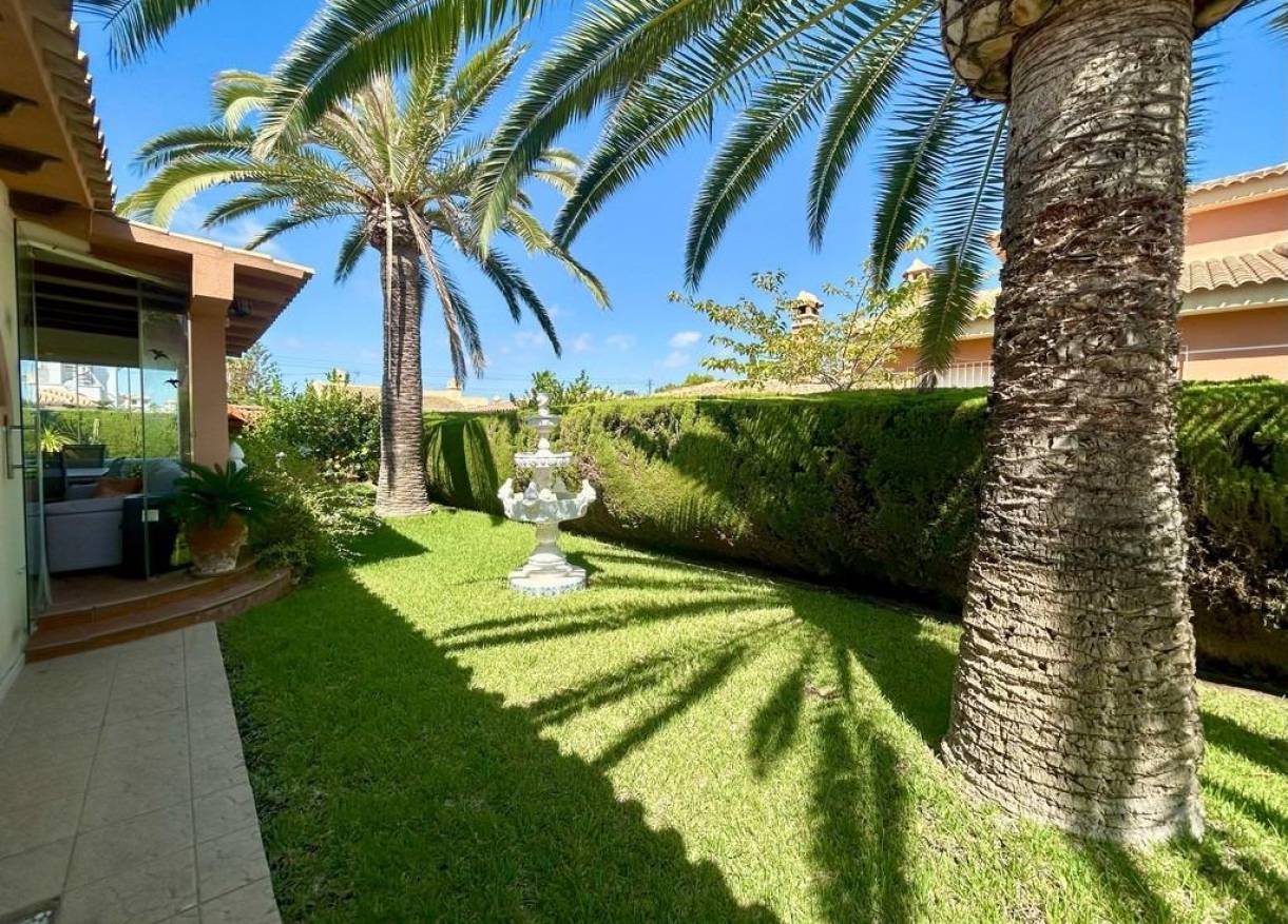 Bestaand - Villa - Orihuela Costa - Cabo Roig