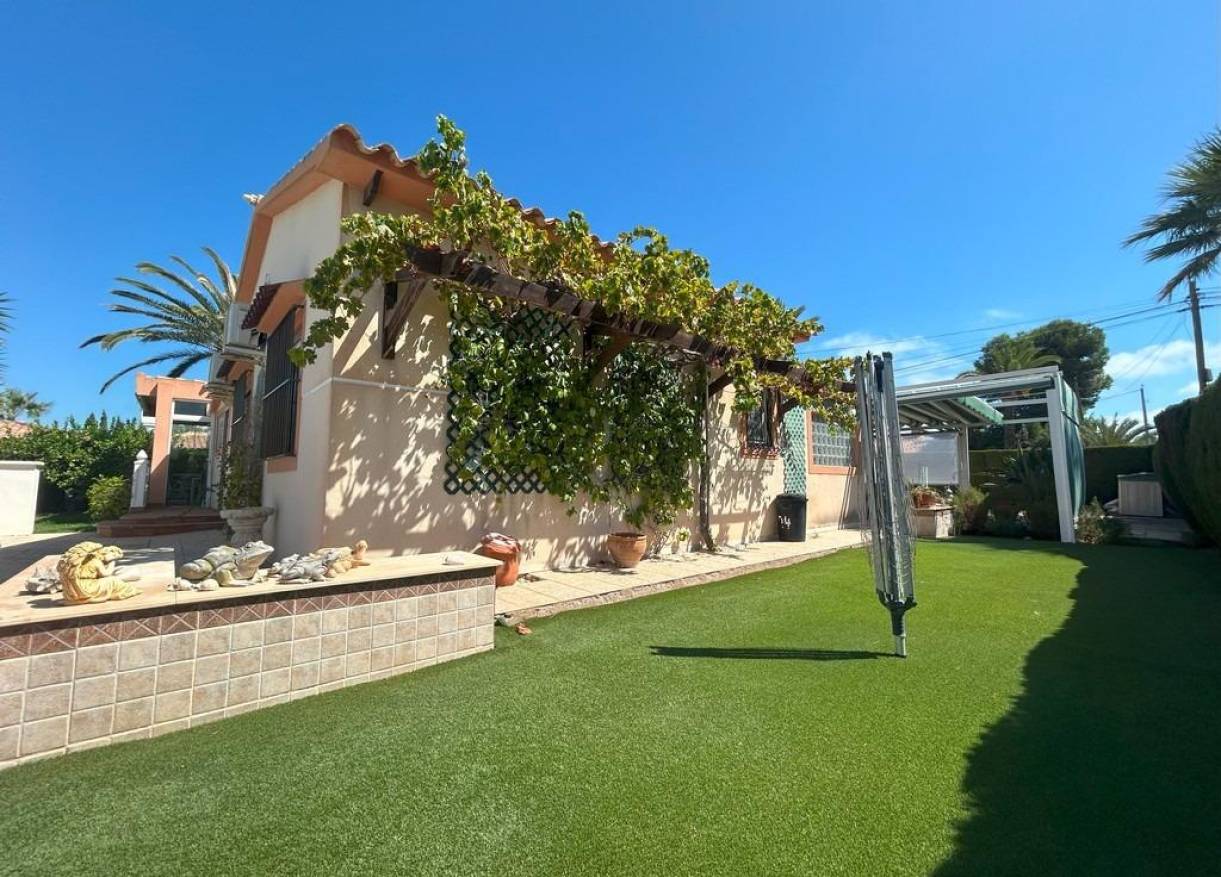 Bestaand - Villa - Orihuela Costa - Cabo Roig