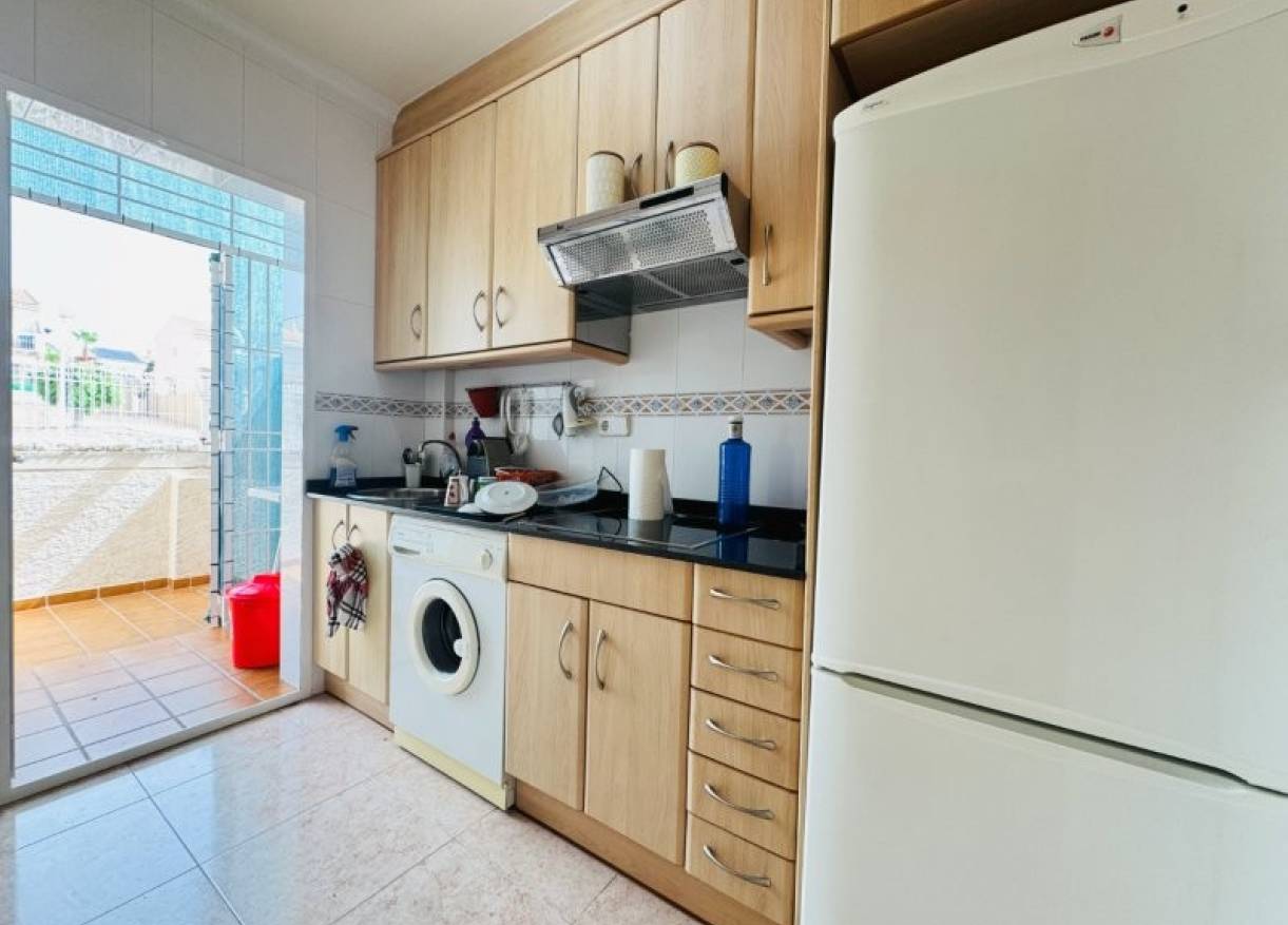 Bestaand - Townhouse / Semi-detached - Torrevieja - Aguas Nuevas