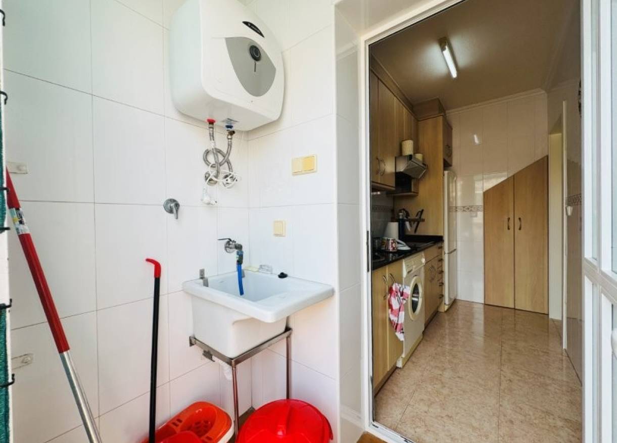 Bestaand - Townhouse / Semi-detached - Torrevieja - Aguas Nuevas