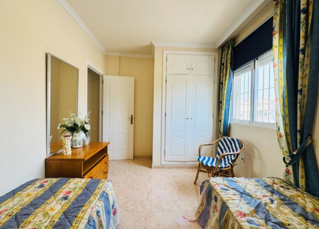 Bestaand - Townhouse / Semi-detached - Torrevieja - Aguas Nuevas