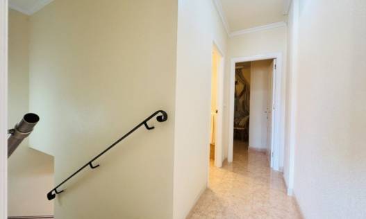 Bestaand - Townhouse / Semi-detached - Torrevieja - Aguas Nuevas