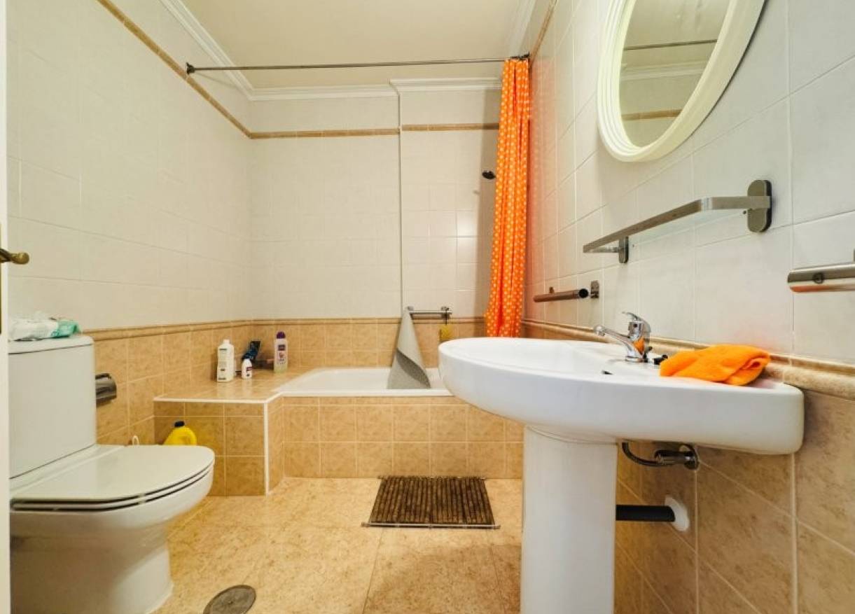 Bestaand - Townhouse / Semi-detached - Torrevieja - Aguas Nuevas