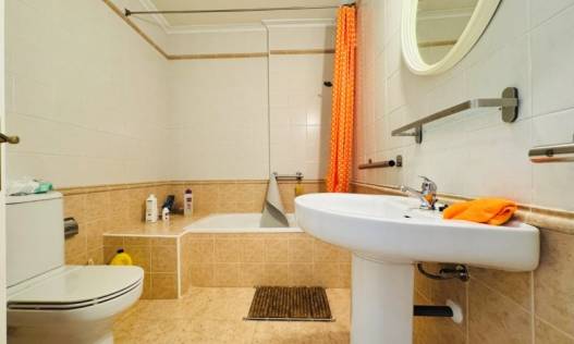 Bestaand - Townhouse / Semi-detached - Torrevieja - Aguas Nuevas