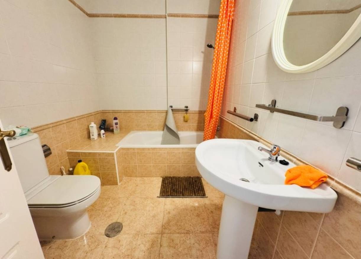 Bestaand - Townhouse / Semi-detached - Torrevieja - Aguas Nuevas