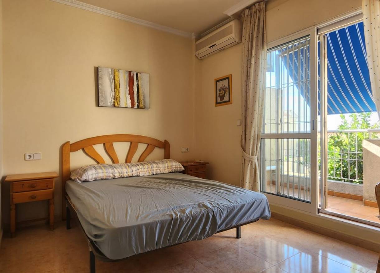 Bestaand - Townhouse / Semi-detached - Torrevieja - Aguas Nuevas