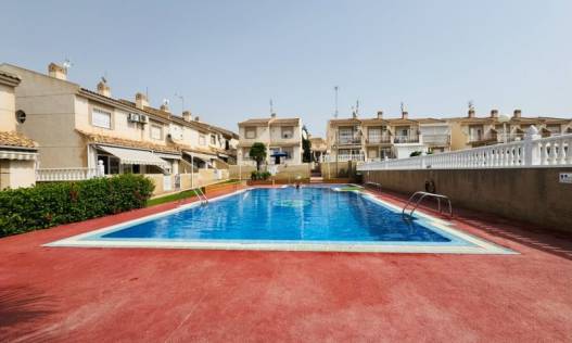 Bestaand - Townhouse / Semi-detached - Torrevieja - Aguas Nuevas