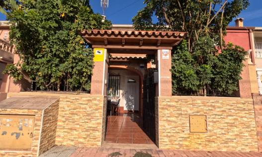 Bestaand - Terraced house / Townhouse - Torrevieja - El Acequión - Los Náufragos
